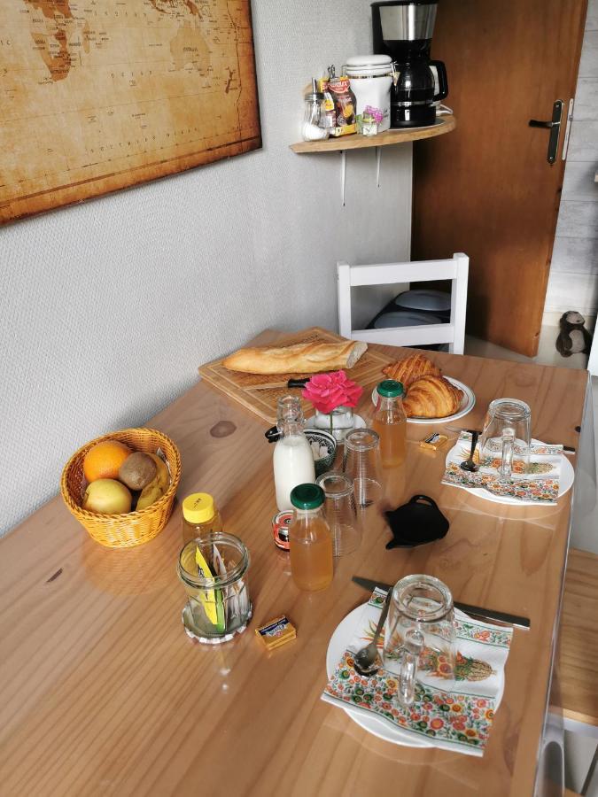 La Coticia Acomodação com café da manhã Coutiches Exterior foto