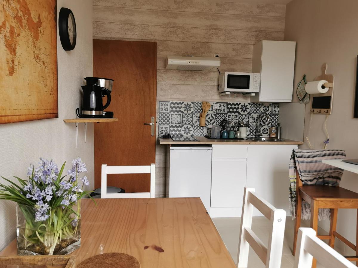 La Coticia Acomodação com café da manhã Coutiches Exterior foto